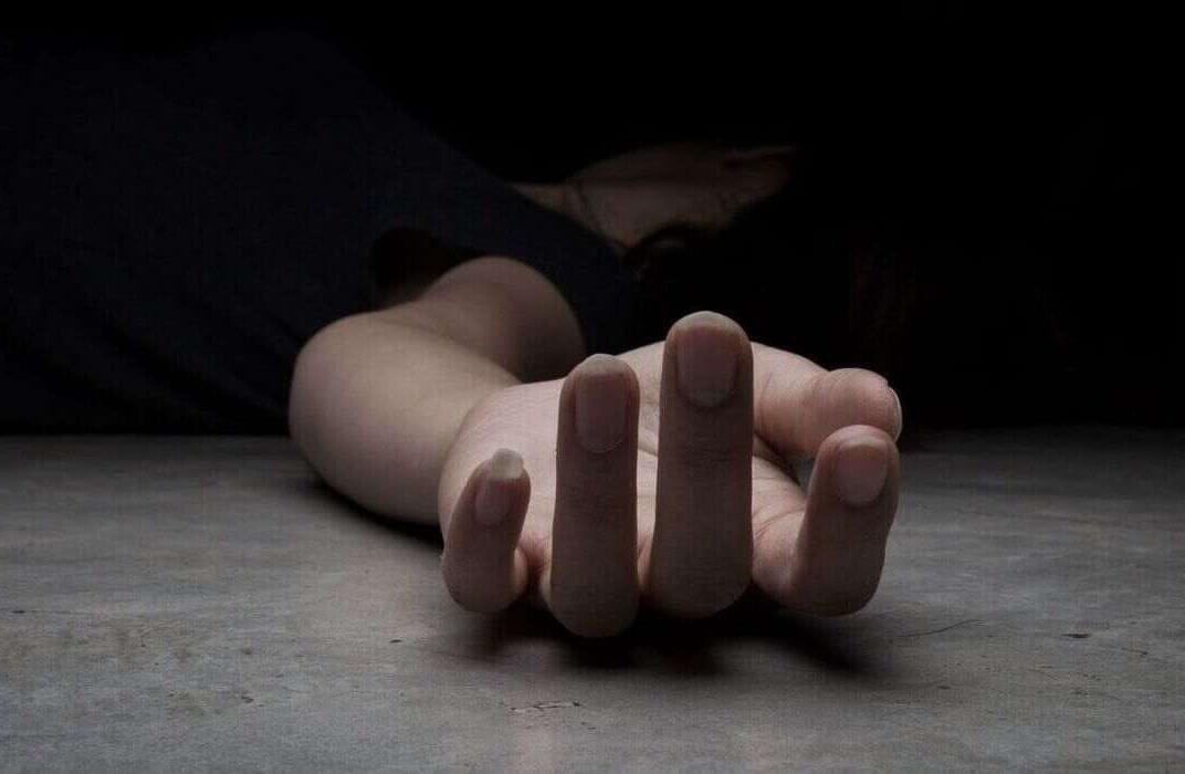 how long does it take for a corpse to decompose, viewing a body 3 weeks after death